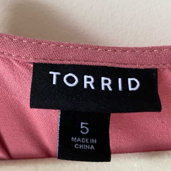 Torrid dusty rose long flowy dress with double front side slits - Picture 9 of 10